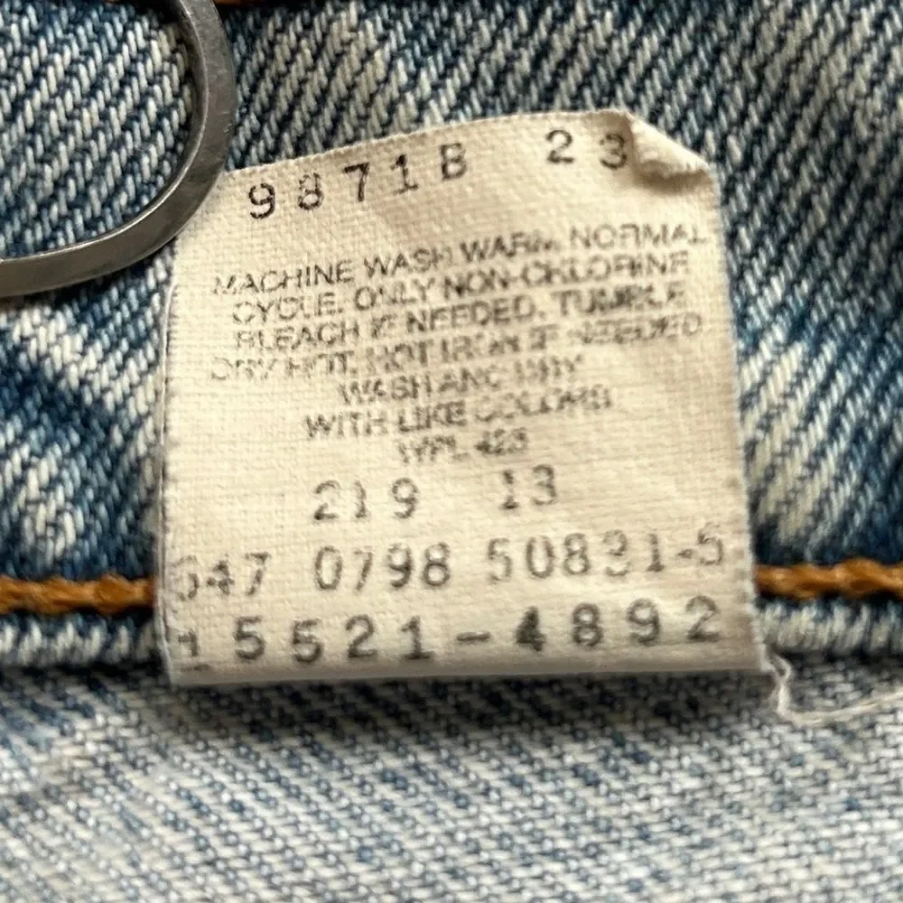 Levis Womens 512 Light Blue Wash Slim Fit Raw Hem Jean Shorts Size 6 Long